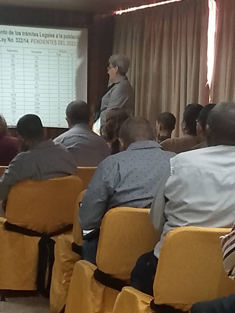 Análisis del estado del cumplimiento de los trámites al cierre de noviembre. Medidas para eliminar tramites fuera de fecha término al concluir el año.