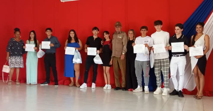 Felicidades a las nuevas generaciones de planificadores del INOTU de la provincia de Sanct Spíritus... la Patria los contempla orgullo. 🇨🇺