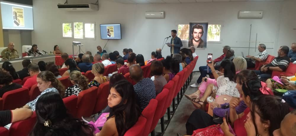 Asistentes a la Asamblea de Balance de Holguín Asistentes a la Asamblea de Balance de Holguín