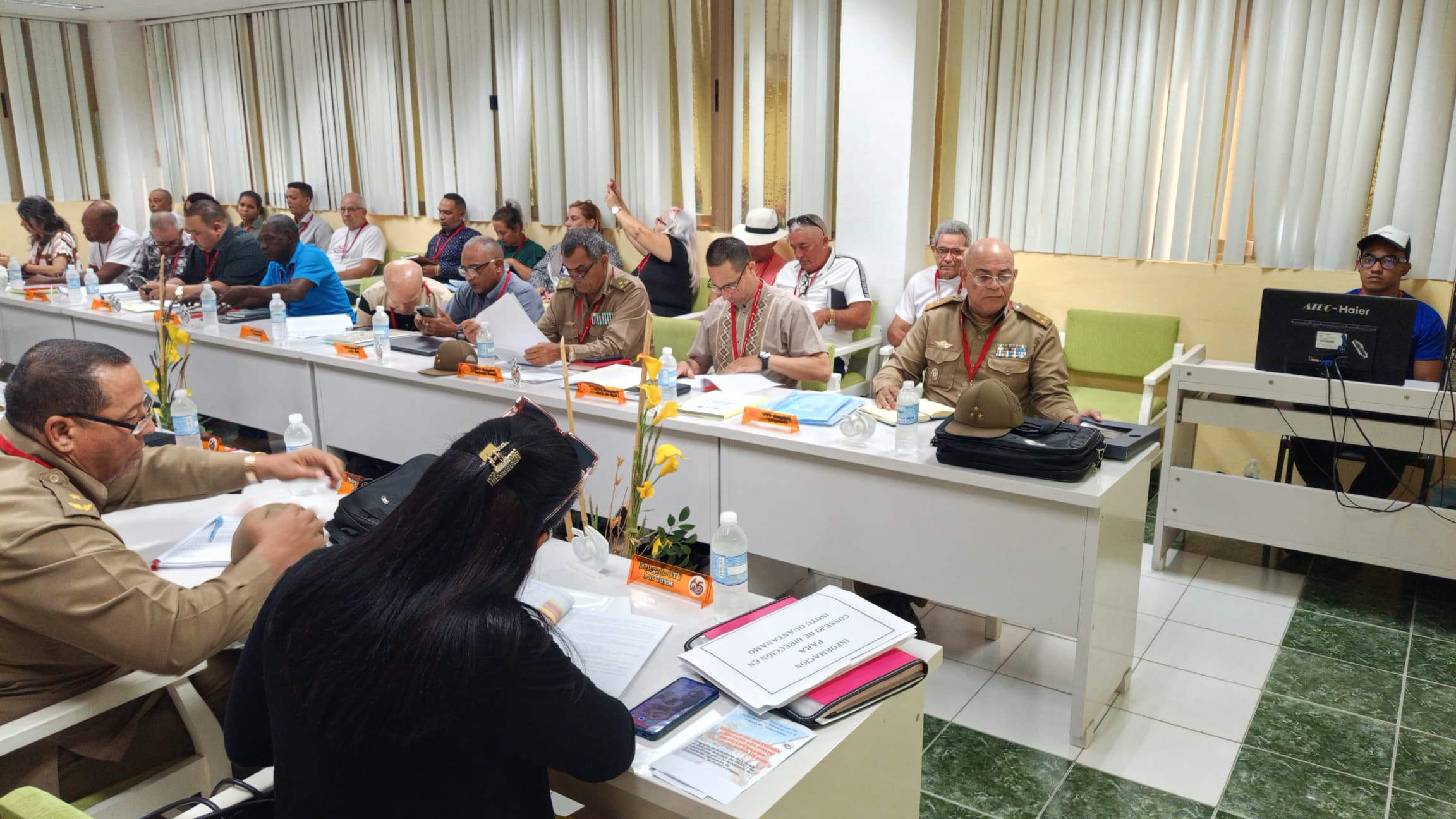 Informe de los delegados sobre el resumen de los barrios ilegales a presentar al Consejo de Ministros Informe de los delegados sobre el resumen de los barrios ilegales a presentar al Consejo de Ministros