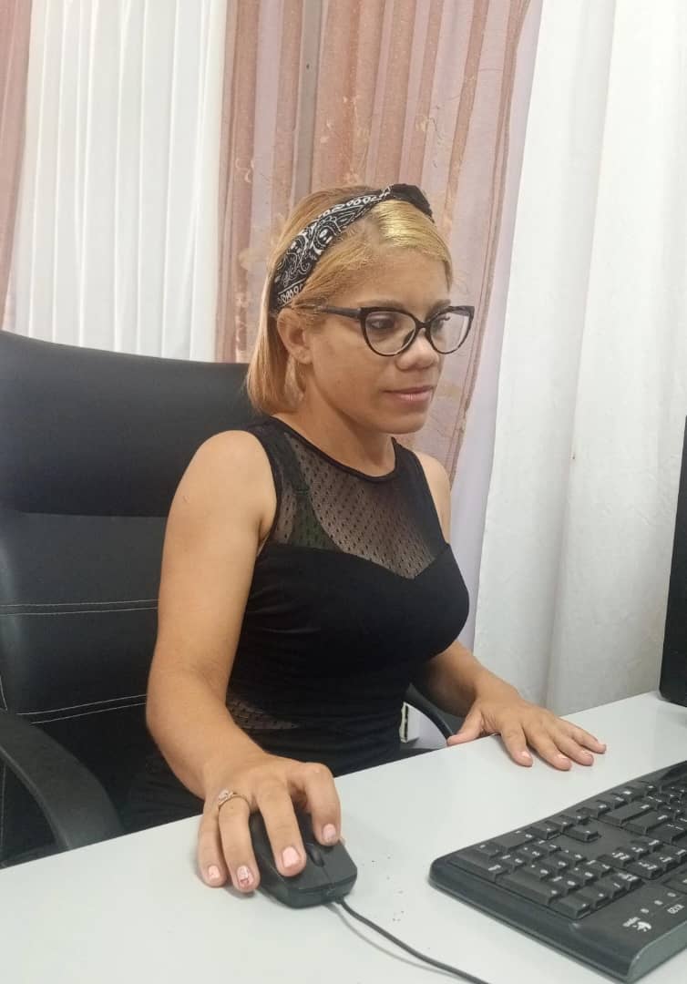 Yerine Rodríguez Sánchez: Especialista de Catastro Yerine Rodríguez Sánchez: Especialista de Catastro